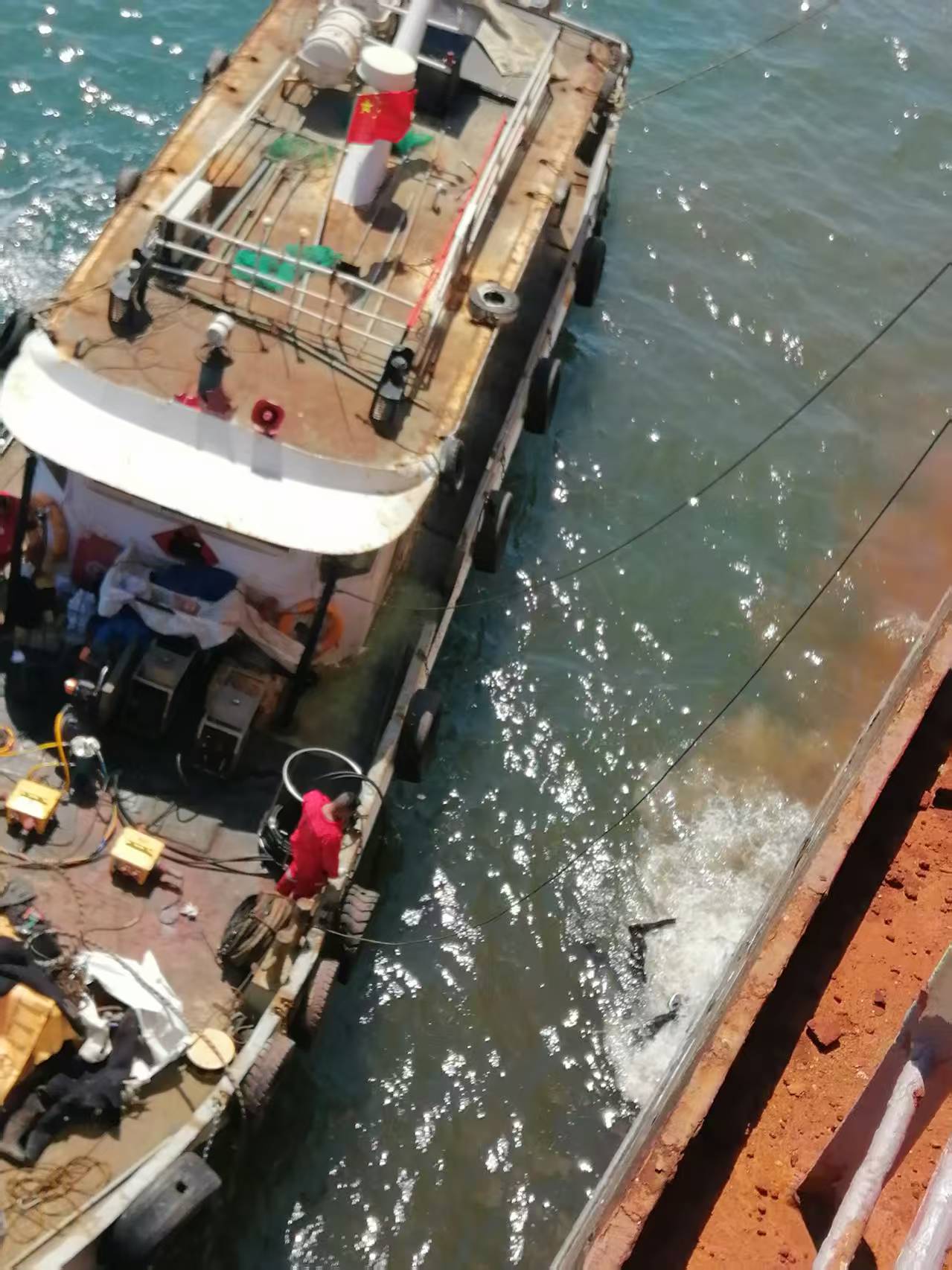 Bulk Carrier Underwater Marine Growth Cleaning at Qingdao Port